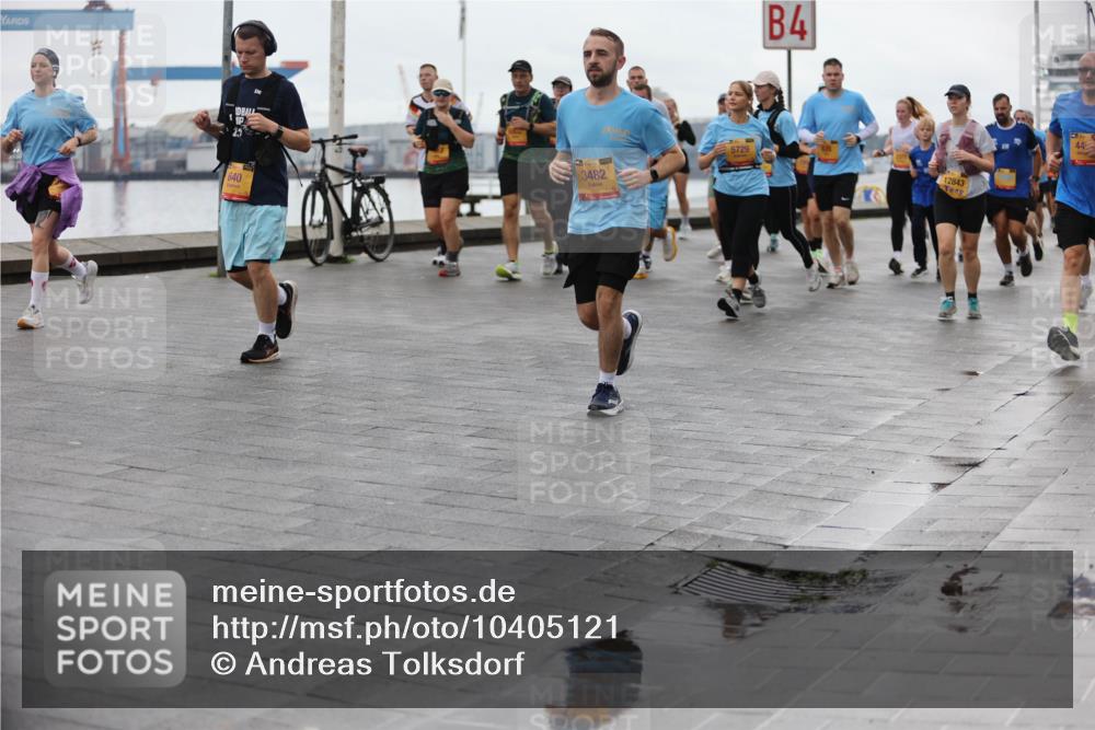13.09.2026 - Kiel Lauf Andreas Tolksdorf http://msf.ph/oto/10405121 13.09.2026 11:06:20 Kiellinie 640, 3482, 4, 5729, 12843, 44 meine-sportfotos.de