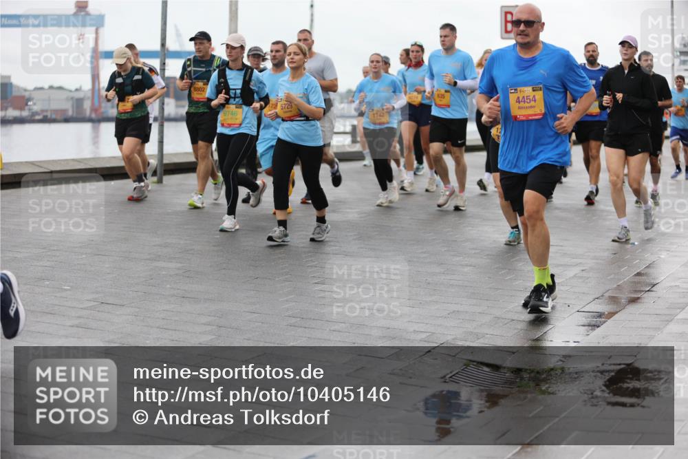 13.09.2026 - Kiel Lauf Andreas Tolksdorf http://msf.ph/oto/10405146 13.09.2026 11:06:22 Kiellinie 8802, 9746, 72, 5729, 1742, 635, 38, 4454 meine-sportfotos.de