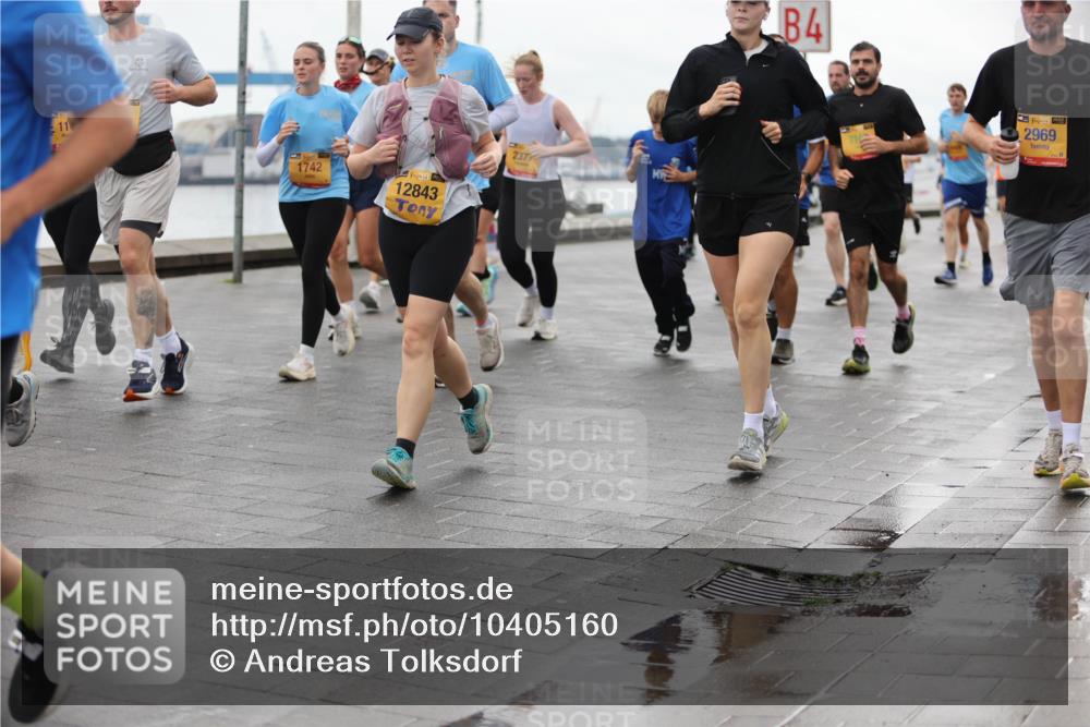 13.09.2026 - Kiel Lauf Andreas Tolksdorf http://msf.ph/oto/10405160 13.09.2026 11:06:24 Kiellinie 11, 1742, 38, 12843, 2377, 4, 39, 2969 meine-sportfotos.de