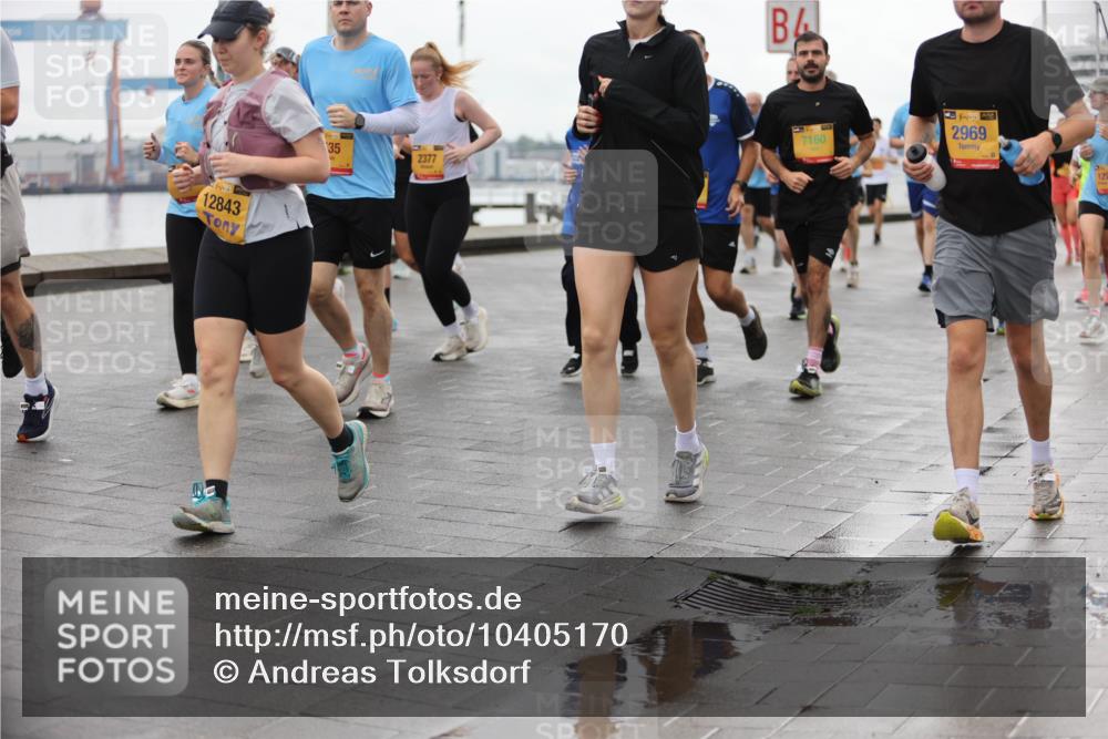 13.09.2026 - Kiel Lauf Andreas Tolksdorf http://msf.ph/oto/10405170 13.09.2026 11:06:24 Kiellinie 12843, 35, 2377, 7160, 2969, 122 meine-sportfotos.de
