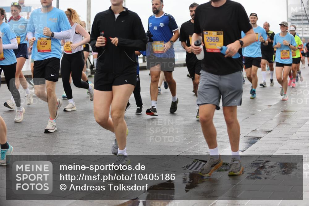 13.09.2026 - Kiel Lauf Andreas Tolksdorf http://msf.ph/oto/10405186 13.09.2026 11:06:25 Kiellinie 38, 635, 237, 35, 2969, 1225 meine-sportfotos.de