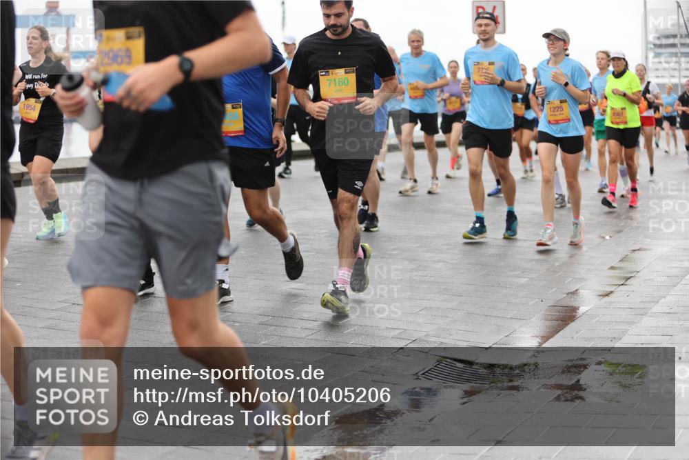 13.09.2026 - Kiel Lauf Andreas Tolksdorf http://msf.ph/oto/10405206 13.09.2026 11:06:26 Kiellinie 1954, 2969, 7160, 3, 1225 meine-sportfotos.de