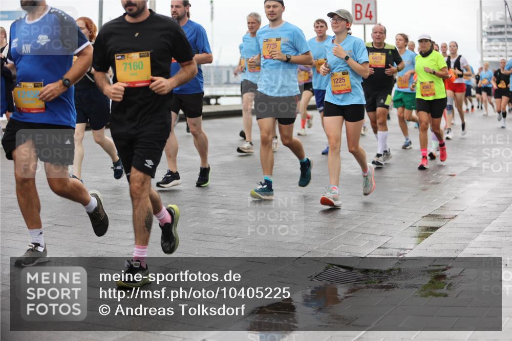 13.09.2026 - Kiel Lauf Andreas Tolksdorf http://msf.ph/oto/10405225 13.09.2026 11:06:27 Kiellinie 38, 1, 39, 7160, 7725, 1225, 4, 6473, 4563 meine-sportfotos.de