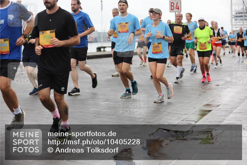 13.09.2026 - Kiel Lauf Andreas Tolksdorf http://msf.ph/oto/10405228 13.09.2026 11:06:27 Kiellinie 7160, 7725, 3, 38, 1225, 4, 6473, 4563 meine-sportfotos.de
