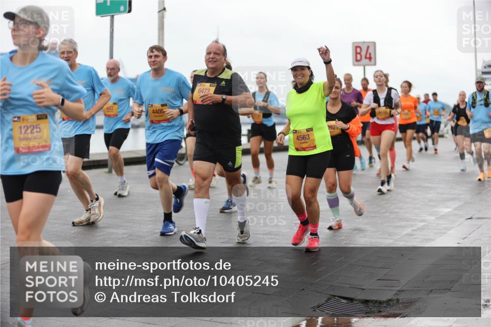 13.09.2026 - Kiel Lauf Andreas Tolksdorf http://msf.ph/oto/10405245 13.09.2026 11:06:28 Kiellinie 1, 38, 1225, 4405, 6473, 4563, 0921, 4 meine-sportfotos.de
