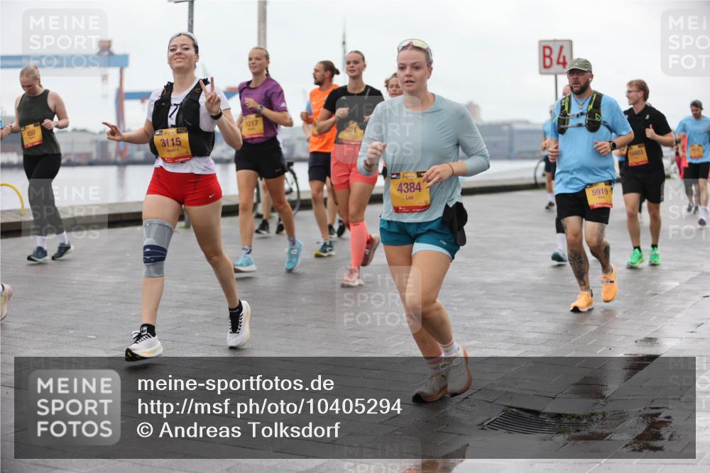 13.09.2026 - Kiel Lauf Andreas Tolksdorf http://msf.ph/oto/10405294 13.09.2026 11:06:31 Kiellinie 450, 3115, 1017, 98, 4384, 4, 5919, 10403 meine-sportfotos.de