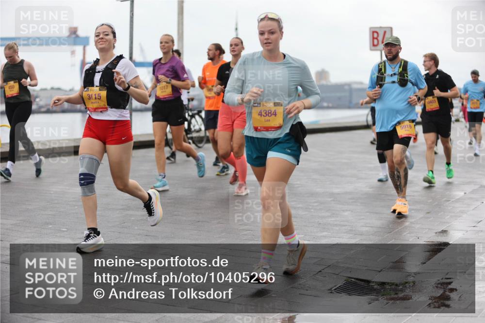 13.09.2026 - Kiel Lauf Andreas Tolksdorf http://msf.ph/oto/10405296 13.09.2026 11:06:31 Kiellinie 450, 38, 3115, 1017, 4384, 5919, 10403 meine-sportfotos.de