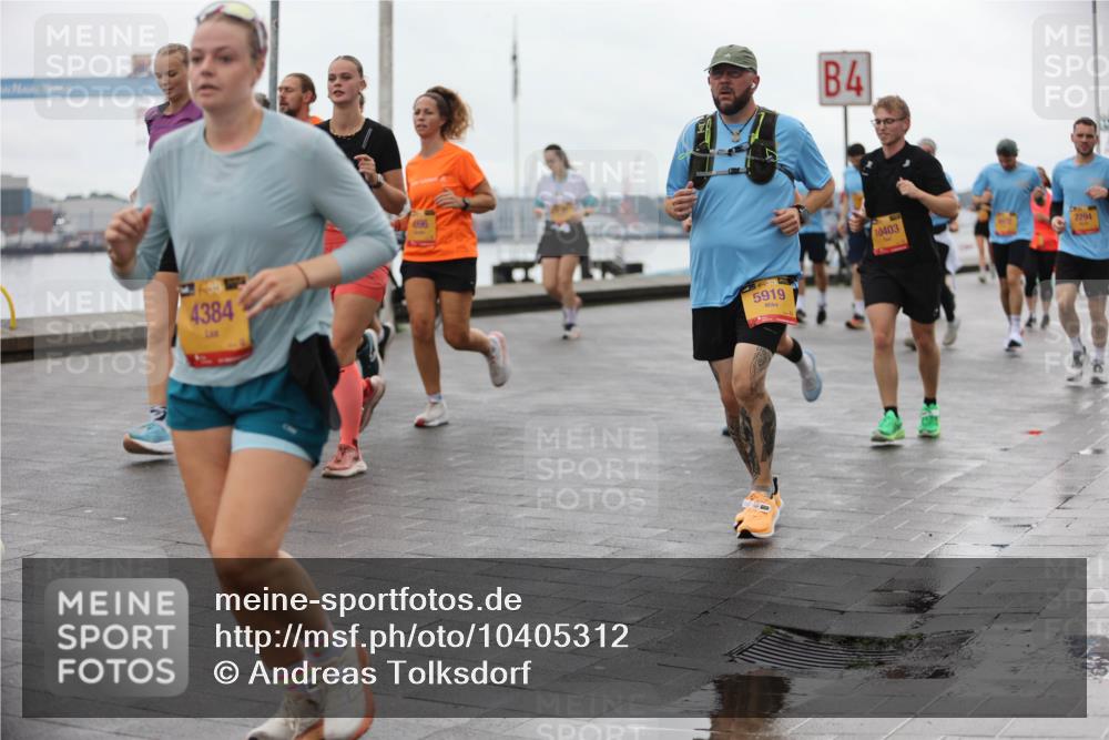 13.09.2026 - Kiel Lauf Andreas Tolksdorf http://msf.ph/oto/10405312 13.09.2026 11:06:32 Kiellinie 4384, 5919, 4, 10403, 2294 meine-sportfotos.de
