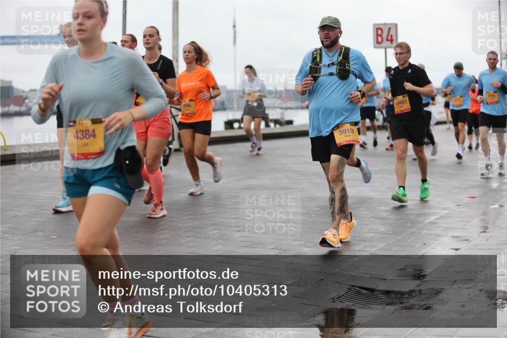 13.09.2026 - Kiel Lauf Andreas Tolksdorf http://msf.ph/oto/10405313 13.09.2026 11:06:32 Kiellinie 4384, 996, 4, 5919, 10403, 2294 meine-sportfotos.de