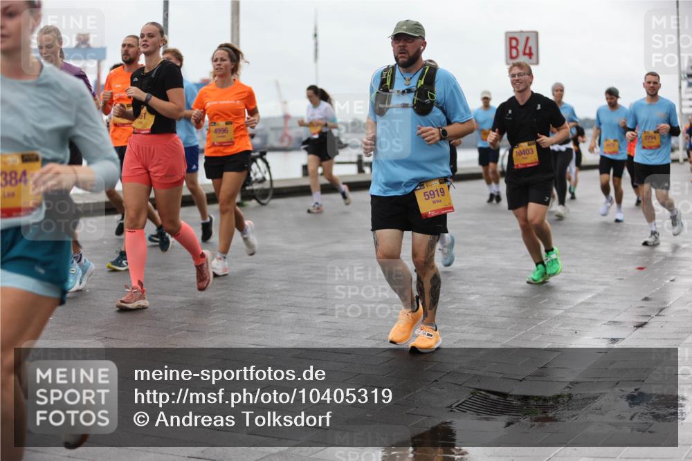 13.09.2026 - Kiel Lauf Andreas Tolksdorf http://msf.ph/oto/10405319 13.09.2026 11:06:32 Kiellinie 3842, 4996, 4, 48, 5919, 10403, 2294 meine-sportfotos.de