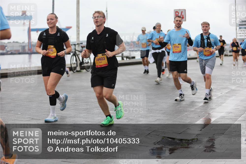 13.09.2026 - Kiel Lauf Andreas Tolksdorf http://msf.ph/oto/10405333 13.09.2026 11:06:34 Kiellinie 38, 606, 48, 10403, 2294, 9393 meine-sportfotos.de
