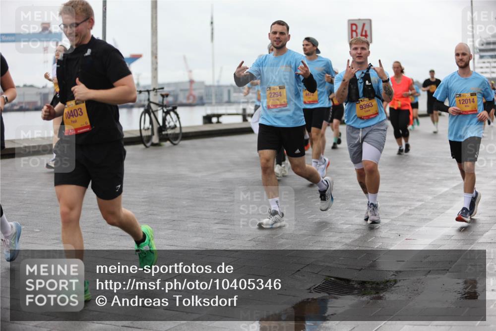 13.09.2026 - Kiel Lauf Andreas Tolksdorf http://msf.ph/oto/10405346 13.09.2026 11:06:34 Kiellinie 10403, 39, 2294, 4, 39, 9393, 39, 12014 meine-sportfotos.de