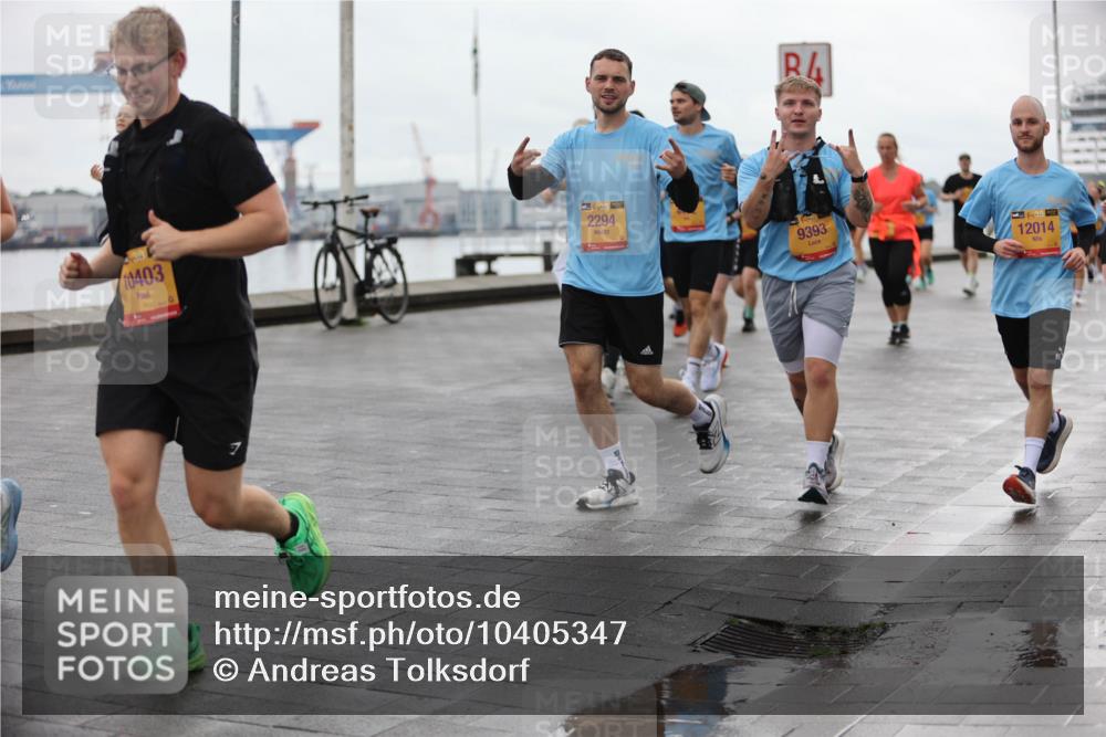 13.09.2026 - Kiel Lauf Andreas Tolksdorf http://msf.ph/oto/10405347 13.09.2026 11:06:35 Kiellinie 10403, 39, 2294, 9393, 12014 meine-sportfotos.de