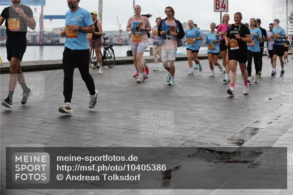 13.09.2026 - Kiel Lauf Andreas Tolksdorf http://msf.ph/oto/10405386 13.09.2026 11:06:50 Kiellinie 6442, 34, 1, 7039, 6861, 4, 2200 meine-sportfotos.de