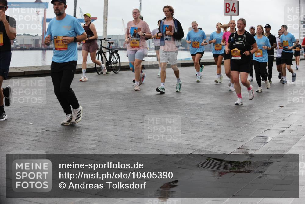 13.09.2026 - Kiel Lauf Andreas Tolksdorf http://msf.ph/oto/10405390 13.09.2026 11:06:50 Kiellinie 38, 38, 1011, 8077, 6861, 7039, 4, 2200, 8239 meine-sportfotos.de