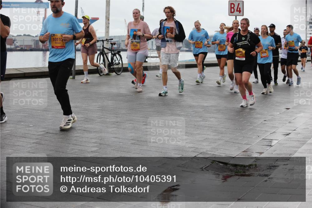 13.09.2026 - Kiel Lauf Andreas Tolksdorf http://msf.ph/oto/10405391 13.09.2026 11:06:50 Kiellinie 3, 1, 38, 10113, 7039, 8077, 4, 6861, 2200, 8239 meine-sportfotos.de