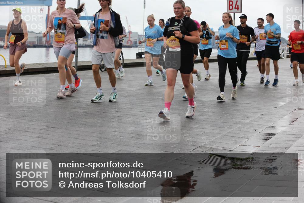 13.09.2026 - Kiel Lauf Andreas Tolksdorf http://msf.ph/oto/10405410 13.09.2026 11:06:51 Kiellinie 38, 6765, 2200, 7039, 4, 8239, 10400, 559 meine-sportfotos.de