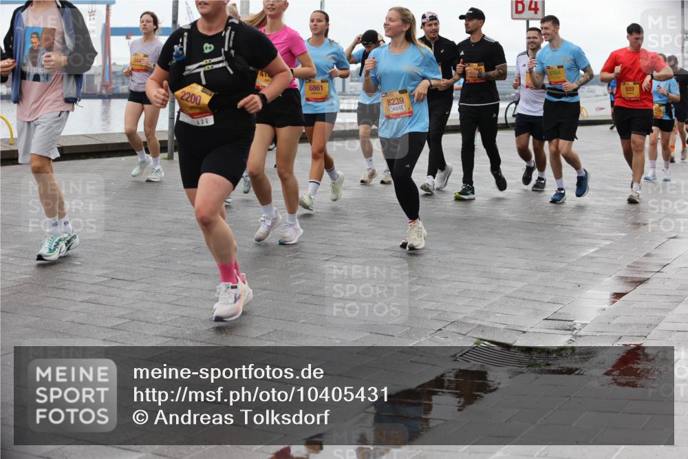 13.09.2026 - Kiel Lauf Andreas Tolksdorf http://msf.ph/oto/10405431 13.09.2026 11:06:52 Kiellinie 38, 344, 130, 2200, 6861, 35, 8239, 4, 6764, 559 meine-sportfotos.de