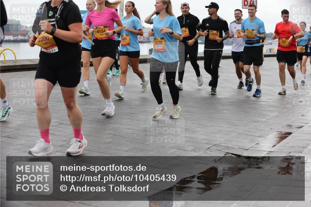 13.09.2026 - Kiel Lauf Andreas Tolksdorf http://msf.ph/oto/10405439 13.09.2026 11:06:53 Kiellinie 2200, 8, 99, 38, 4154, 6861, 39, 8239, 6766, 10400, 6764, 559, 12476 meine-sportfotos.de