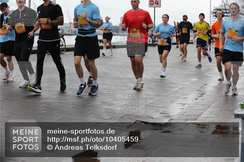 13.09.2026 - Kiel Lauf Andreas Tolksdorf http://msf.ph/oto/10405459 13.09.2026 11:06:54 Kiellinie 6765, 6766, 6764, 38, 559, 4, 24, 12476, 12771, 5865, 45, 14, 392, 7370 meine-sportfotos.de
