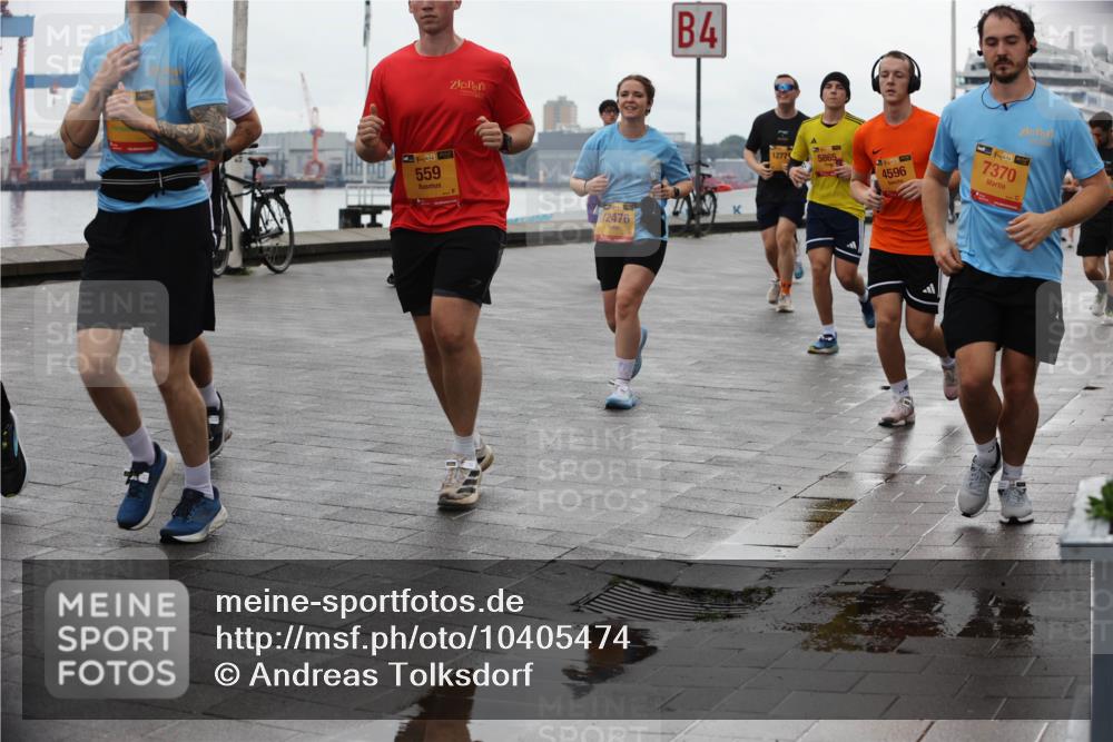 13.09.2026 - Kiel Lauf Andreas Tolksdorf http://msf.ph/oto/10405474 13.09.2026 11:06:55 Kiellinie 4384, 559, 12476, 4, 1277, 5865, 1, 39, 4596, 7370 meine-sportfotos.de