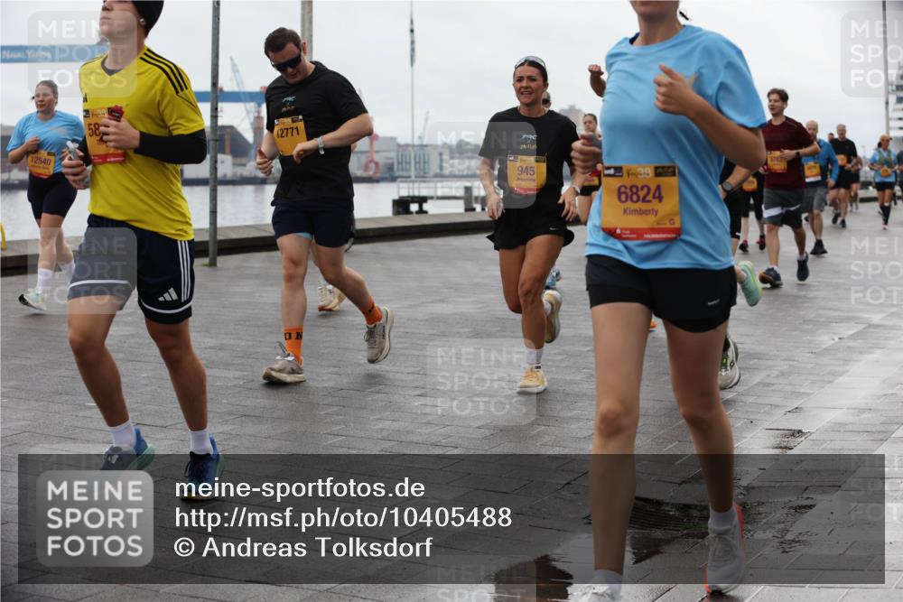 13.09.2026 - Kiel Lauf Andreas Tolksdorf http://msf.ph/oto/10405488 13.09.2026 11:06:58 Kiellinie 12540, 39, 58, 12771, 945, 4, 38, 6824, 57839 meine-sportfotos.de