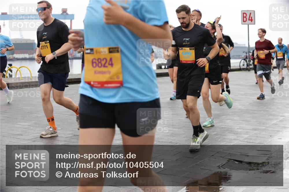13.09.2026 - Kiel Lauf Andreas Tolksdorf http://msf.ph/oto/10405504 13.09.2026 11:06:59 Kiellinie 2771, 6824, 48, 6495, 4, 5783 meine-sportfotos.de