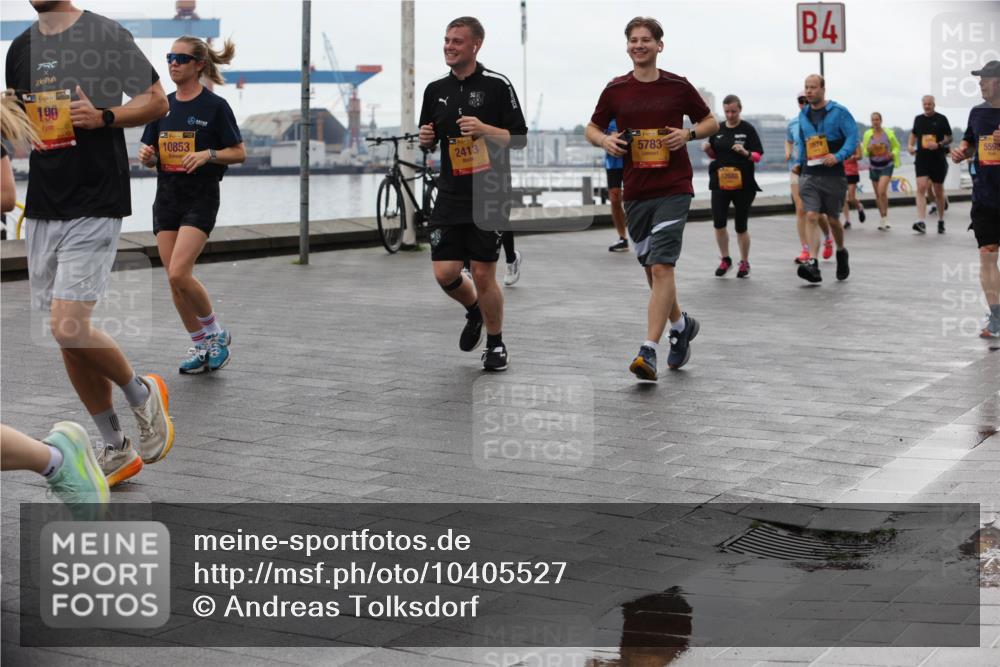 13.09.2026 - Kiel Lauf Andreas Tolksdorf http://msf.ph/oto/10405527 13.09.2026 11:07:01 Kiellinie 1, 39, 196, 10853, 2413, 4, 39, 5783, 5674, 5598 meine-sportfotos.de