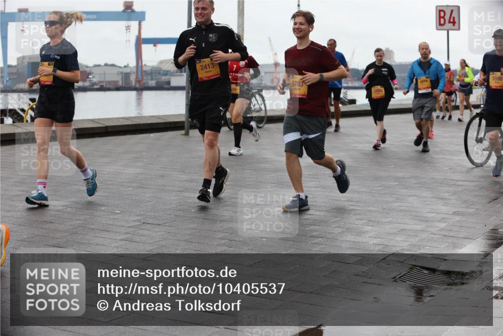 13.09.2026 - Kiel Lauf Andreas Tolksdorf http://msf.ph/oto/10405537 13.09.2026 11:07:01 Kiellinie 31, 6, 38, 2413, 88, 3143, 5783, 5674, 12688, 4, 5598 meine-sportfotos.de