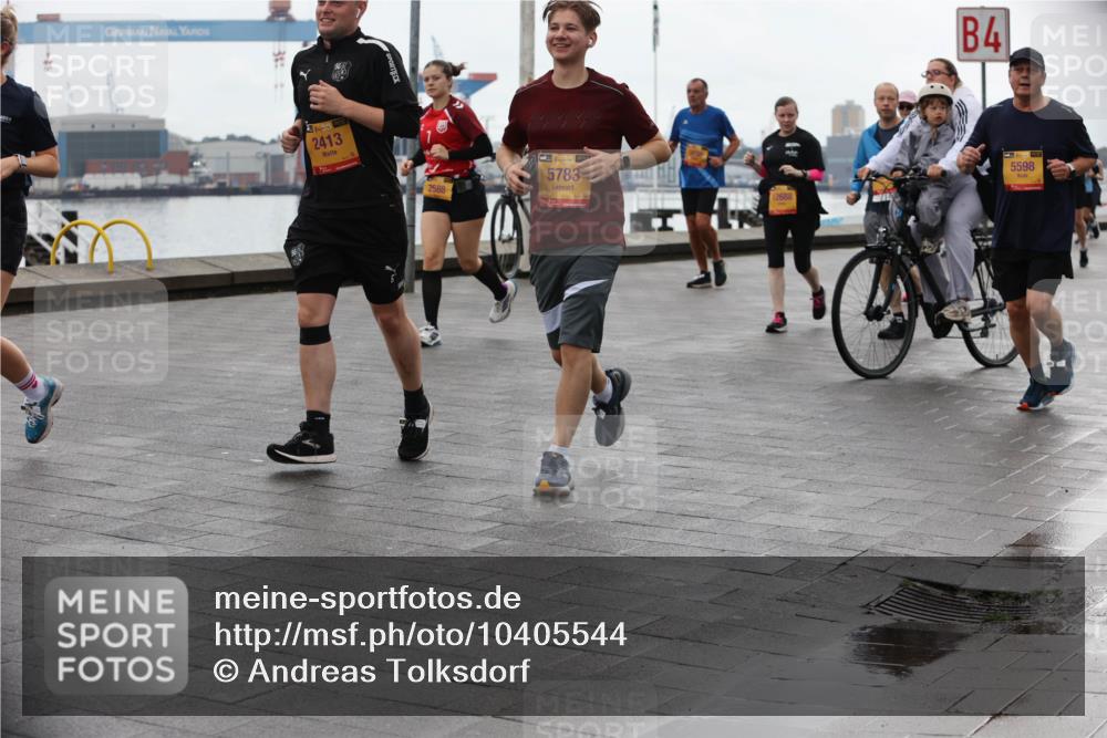 13.09.2026 - Kiel Lauf Andreas Tolksdorf http://msf.ph/oto/10405544 13.09.2026 11:07:02 Kiellinie 39, 2413, 2588, 38, 5783, 12688, 4, 5598 meine-sportfotos.de