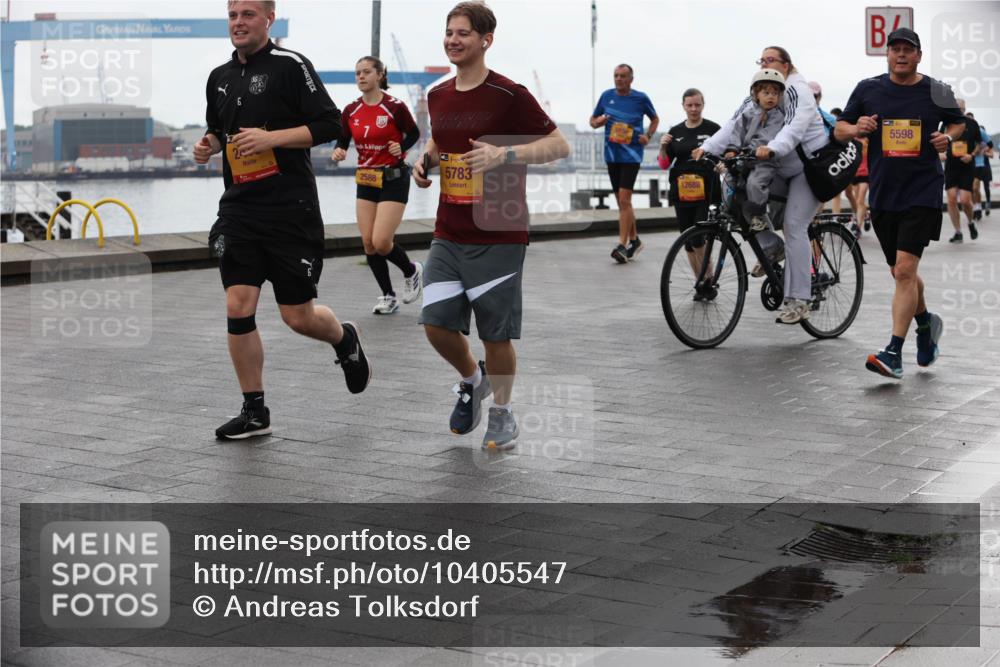 13.09.2026 - Kiel Lauf Andreas Tolksdorf http://msf.ph/oto/10405547 13.09.2026 11:07:02 Kiellinie 2588, 5783, 12688, 5598 meine-sportfotos.de