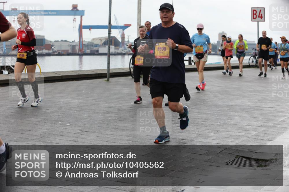 13.09.2026 - Kiel Lauf Andreas Tolksdorf http://msf.ph/oto/10405562 13.09.2026 11:07:03 Kiellinie 2588, 31, 12688, 38, 5598, 4 meine-sportfotos.de