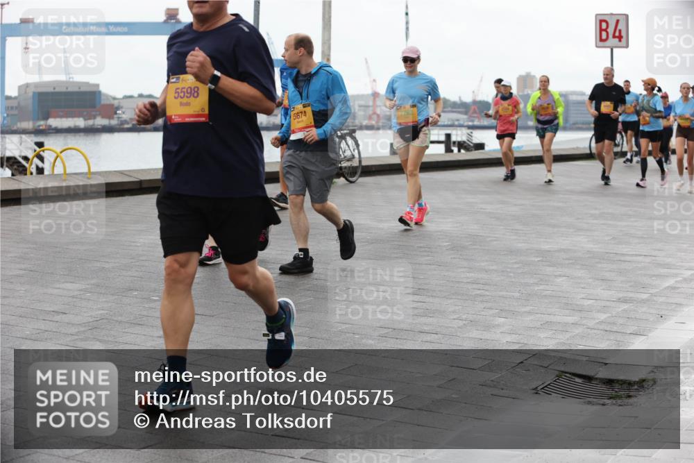 13.09.2026 - Kiel Lauf Andreas Tolksdorf http://msf.ph/oto/10405575 13.09.2026 11:07:04 Kiellinie 5598, 5674, 20, 4 meine-sportfotos.de
