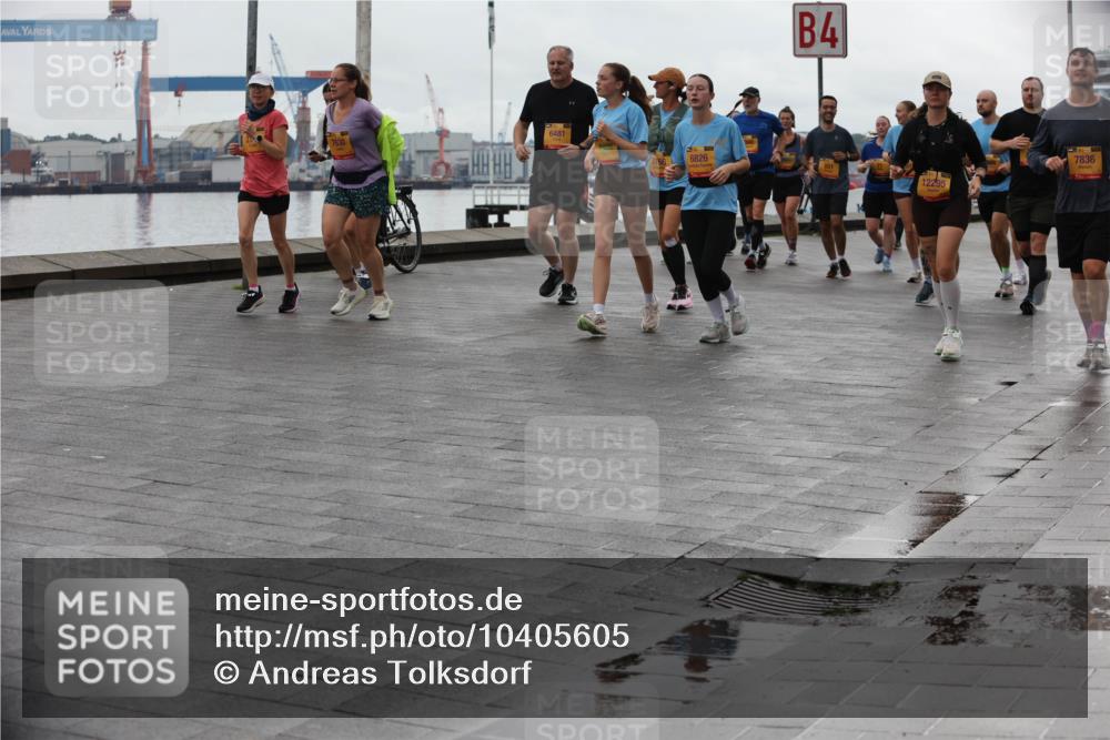 13.09.2026 - Kiel Lauf Andreas Tolksdorf http://msf.ph/oto/10405605 13.09.2026 11:07:07 Kiellinie 6481, 7630, 2766, 6826, 4, 12295, 7836 meine-sportfotos.de