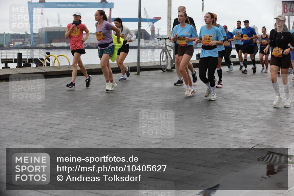 13.09.2026 - Kiel Lauf Andreas Tolksdorf http://msf.ph/oto/10405627 13.09.2026 11:07:08 Kiellinie 3, 2164, 7630, 8420, 39, 6826, 12295, 4 meine-sportfotos.de