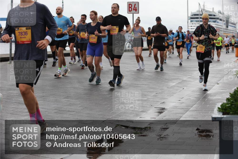 13.09.2026 - Kiel Lauf Andreas Tolksdorf http://msf.ph/oto/10405643 13.09.2026 11:07:10 Kiellinie 1, 38, 7836, 330, 851, 2850, 384, 4, 7092, 83 meine-sportfotos.de