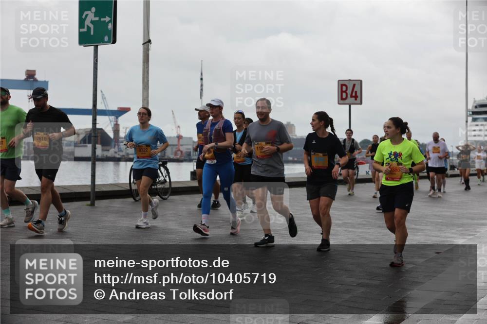 13.09.2026 - Kiel Lauf Andreas Tolksdorf http://msf.ph/oto/10405719 13.09.2026 11:07:18 Kiellinie 12615, 8322, 118, 4, 365 meine-sportfotos.de