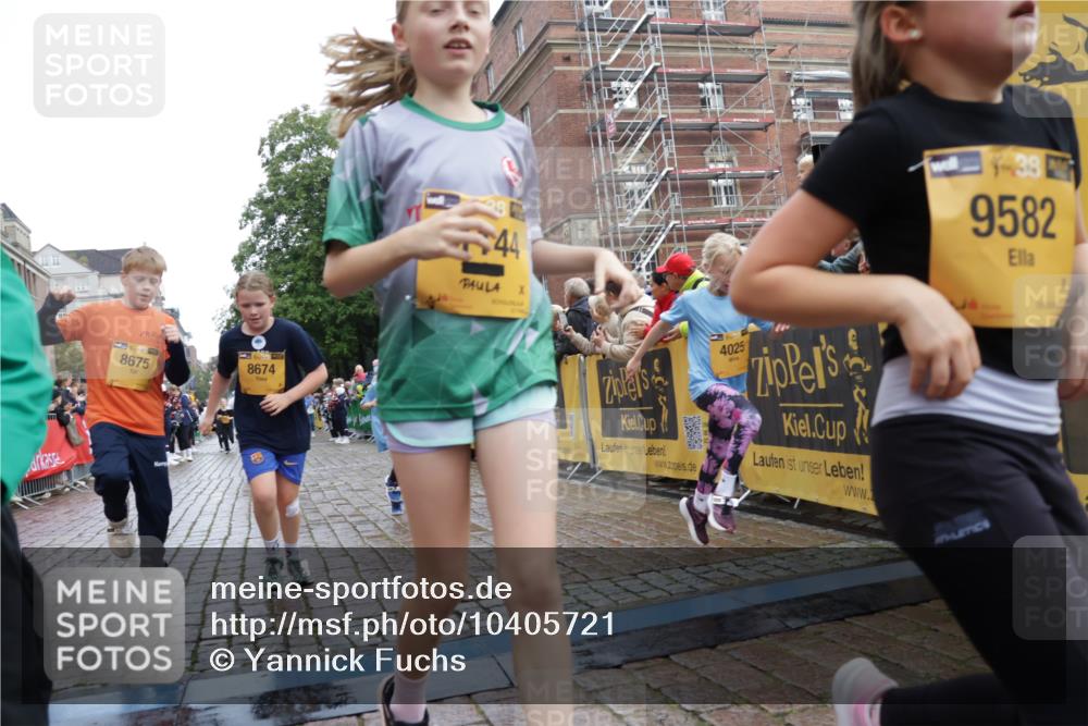 13.09.2026 - Kiel Lauf Yannick Fuchs http://msf.ph/oto/10405721 13.09.2026 08:57:41 Ziel 160, 406, 689, 1051, 1520, 1714, 2439, 3359, 3375, 3691, 4182, 4321, 4382, 4383, 5006, 5219, 5244, 5733, 5762, 5765, 6459, 7547, 7608, 7609, 9062, 9324, 9579, 10428, 10876, 11176, 11356, 700, 1546, 1769, 2128, 2129, 3382, 4834, 5003, 5719, 5809, 5984, 7478, 7715, 8341, 9542, 10321, 10876, 10892, 12512, 57, 1791, 2326, 2964, 3020, 3891, 4025, 4185, 5093, 5666, 5895, 6056, 7058, 7604, 8668, 8674, 8675, 8682, 8838, 9085, 9582, 9870, 9872, 10847, 10889, 11227, 2384 meine-sportfotos.de