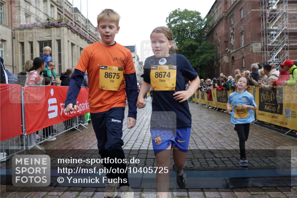 13.09.2026 - Kiel Lauf Yannick Fuchs http://msf.ph/oto/10405725 13.09.2026 08:57:42 Ziel 160, 406, 689, 1051, 1520, 1714, 2439, 3359, 3375, 3691, 4182, 4321, 4382, 4383, 5006, 5219, 5244, 5733, 5762, 5765, 6459, 7058, 7547, 7608, 7609, 9062, 9324, 9579, 10428, 11176, 11356, 11640, 160, 700, 1546, 1769, 2128, 2129, 3382, 4834, 5003, 5809, 5984, 6459, 7478, 7715, 8341, 9062, 9542, 10321, 10876, 10892, 12512, 57, 1791, 2326, 2964, 3020, 3891, 4025, 4185, 5093, 5666, 5895, 6056, 7604, 8668, 8674, 8675, 8682, 8838, 9085, 9582, 9870, 9872, 10847, 10889, 11227, 2384 meine-sportfotos.de