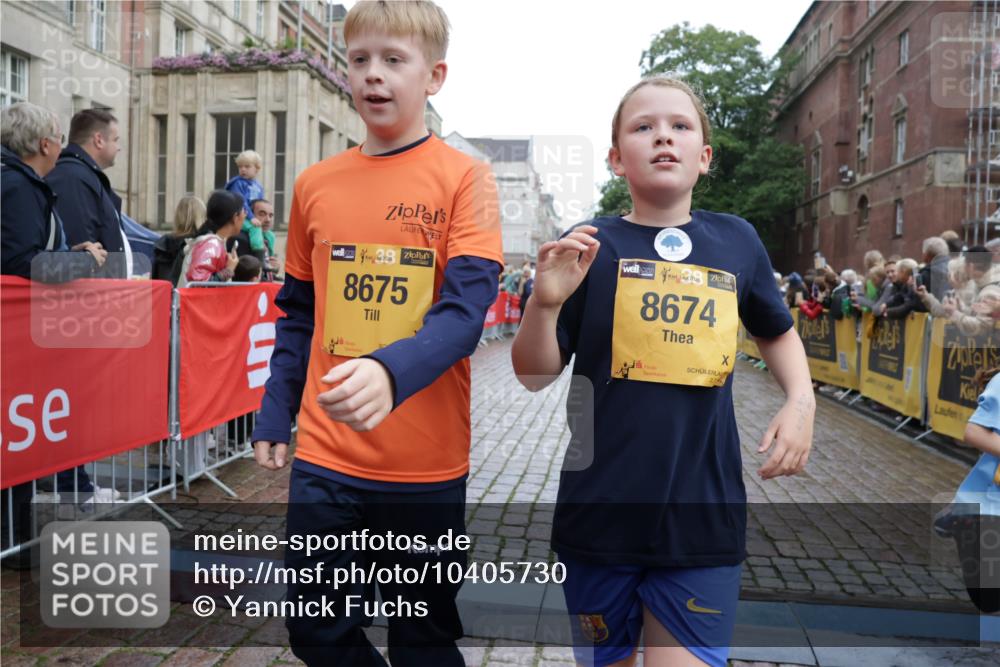 13.09.2026 - Kiel Lauf Yannick Fuchs http://msf.ph/oto/10405730 13.09.2026 08:57:42 Ziel 160, 406, 689, 1051, 1520, 1714, 2439, 3359, 3375, 3691, 4182, 4321, 4382, 4383, 5006, 5219, 5244, 5733, 5762, 5765, 6459, 7058, 7547, 7608, 7609, 9062, 9324, 9579, 10428, 11176, 11356, 11640, 160, 700, 1546, 1769, 2128, 2129, 3382, 4834, 5003, 5809, 5984, 6459, 7478, 7715, 8341, 9062, 9542, 10321, 10876, 10892, 12512, 57, 1791, 2326, 2964, 3020, 3891, 4025, 4185, 5093, 5666, 5895, 6056, 7604, 8668, 8674, 8675, 8682, 8838, 9085, 9582, 9870, 9872, 10847, 10889, 11227, 2384 meine-sportfotos.de