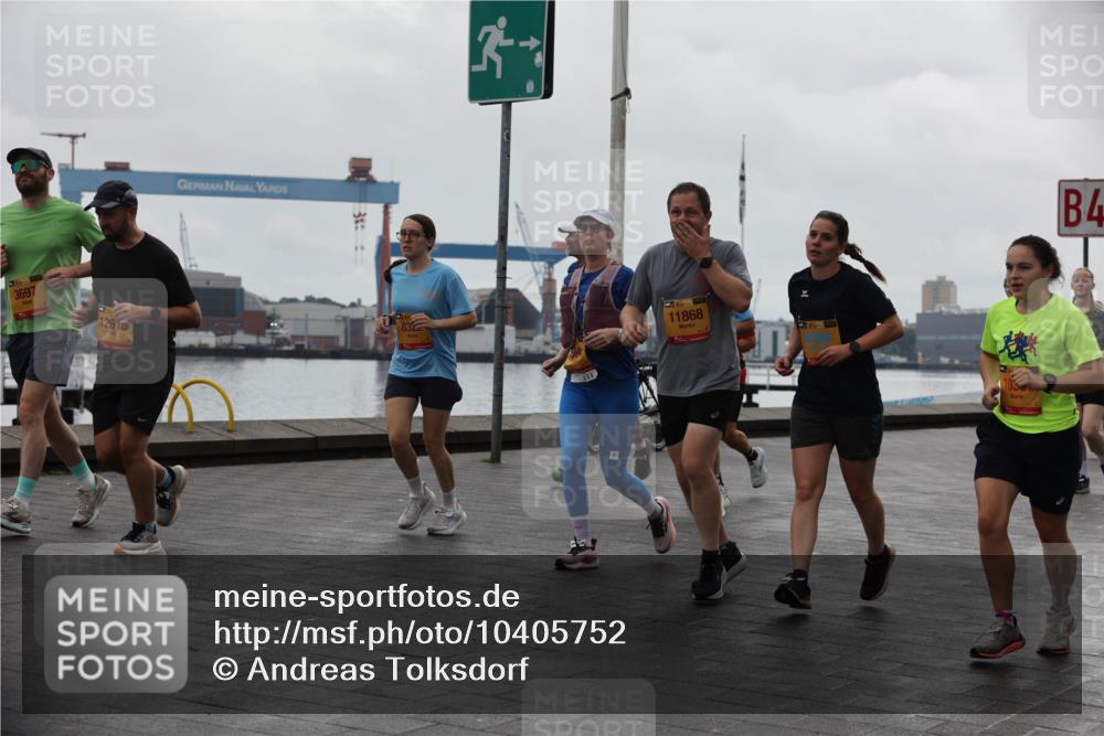 13.09.2026 - Kiel Lauf Andreas Tolksdorf http://msf.ph/oto/10405752 13.09.2026 11:07:19 Kiellinie 3697, 12615, 11868, 4 meine-sportfotos.de