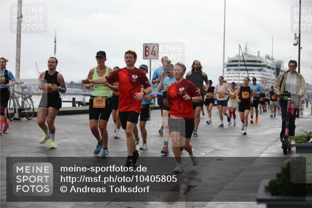 13.09.2026 - Kiel Lauf Andreas Tolksdorf http://msf.ph/oto/10405805 13.09.2026 11:07:29 Kiellinie 1694, 2026, 4, 742, 83 meine-sportfotos.de