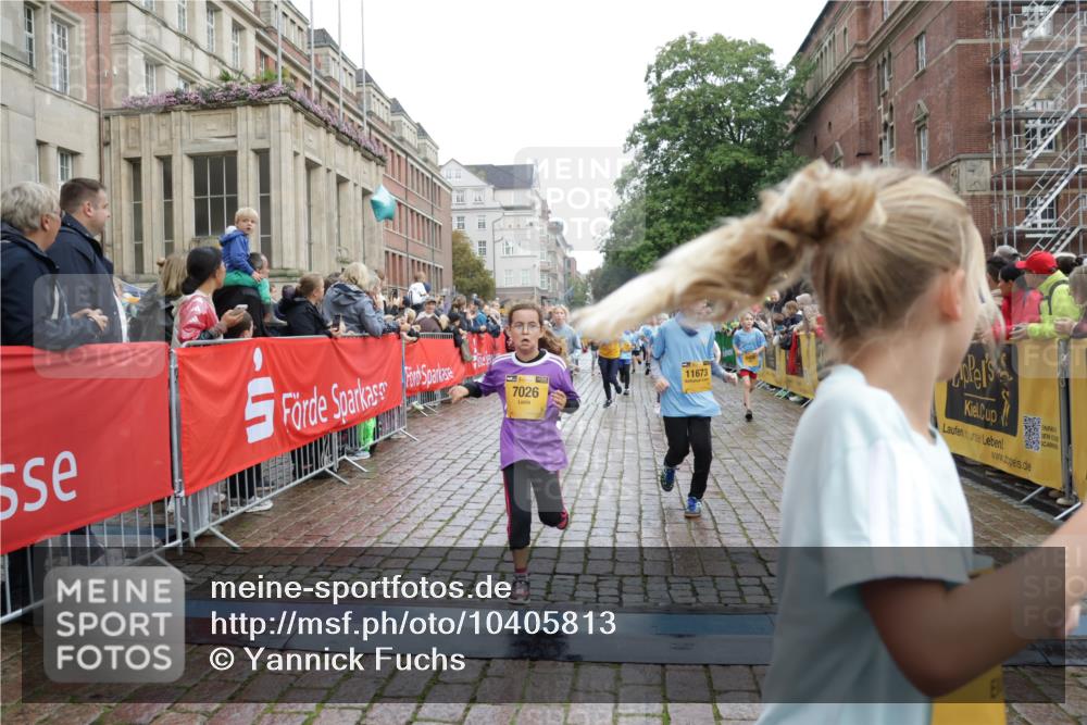 13.09.2026 - Kiel Lauf Yannick Fuchs http://msf.ph/oto/10405813 13.09.2026 08:57:54 Ziel 57, 1520, 2326, 2964, 3020, 3691, 4025, 4182, 4185, 5093, 5666, 5733, 5895, 6056, 7058, 7604, 8668, 8674, 8675, 8682, 8838, 9085, 9582, 9870, 9872, 10757, 10847, 10889, 11142, 11144, 11227, 11339, 11640, 11860, 12157, 160, 406, 689, 700, 1051, 1546, 1714, 1769, 2128, 2129, 2439, 3359, 3375, 3382, 4182, 4321, 4382, 4383, 4834, 5006, 5219, 5244, 5762, 5765, 5984, 6459, 7478, 7547, 7608, 7609, 7715, 9062, 9324, 9579, 10876, 10892, 11356, 734, 1462, 1791, 2908, 3567, 3891 meine-sportfotos.de
