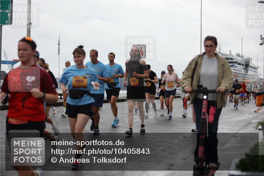 13.09.2026 - Kiel Lauf Andreas Tolksdorf http://msf.ph/oto/10405843 13.09.2026 11:07:31 Kiellinie 6227, 9905, 363, 8360, 3 meine-sportfotos.de