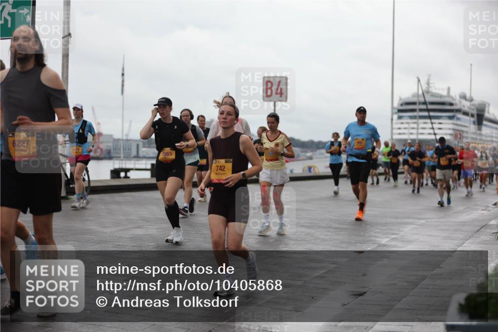 13.09.2026 - Kiel Lauf Andreas Tolksdorf http://msf.ph/oto/10405868 13.09.2026 11:07:33 Kiellinie 35, 6227, 1172, 8363, 26, 39, 742, 4 meine-sportfotos.de