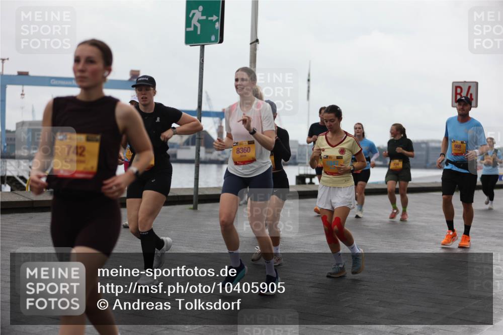 13.09.2026 - Kiel Lauf Andreas Tolksdorf http://msf.ph/oto/10405905 13.09.2026 11:07:35 Kiellinie 742, 39, 8360, 968 meine-sportfotos.de