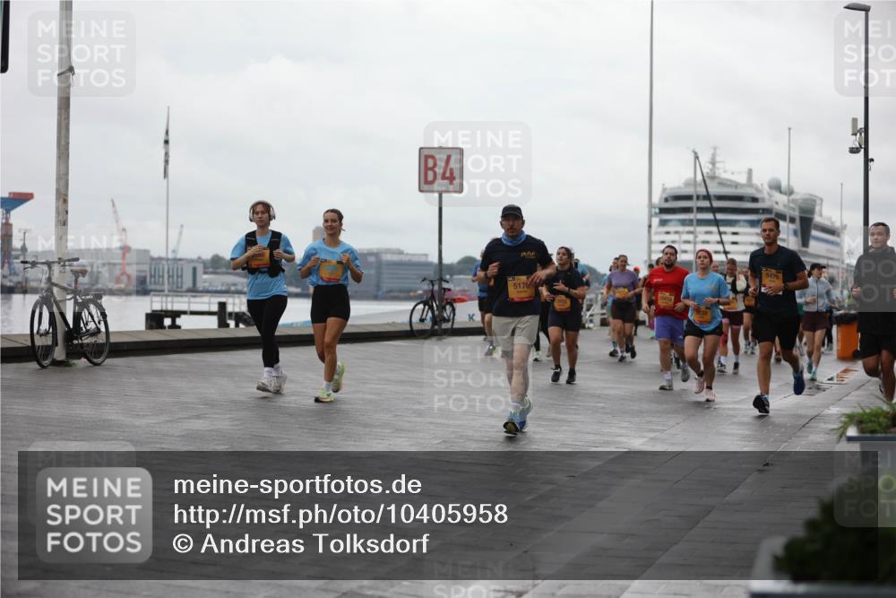 13.09.2026 - Kiel Lauf Andreas Tolksdorf http://msf.ph/oto/10405958 13.09.2026 11:07:39 Kiellinie 4, 5176, 10410, 5470 meine-sportfotos.de