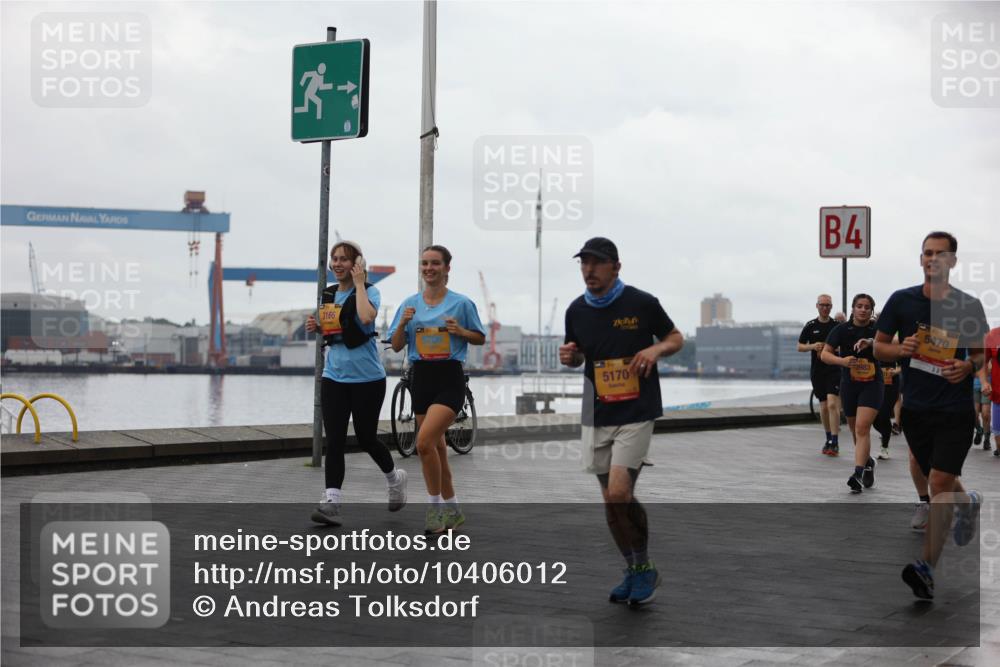 13.09.2026 - Kiel Lauf Andreas Tolksdorf http://msf.ph/oto/10406012 13.09.2026 11:07:41 Kiellinie 31, 3166, 5206, 4, 5170, 3983, 5470 meine-sportfotos.de