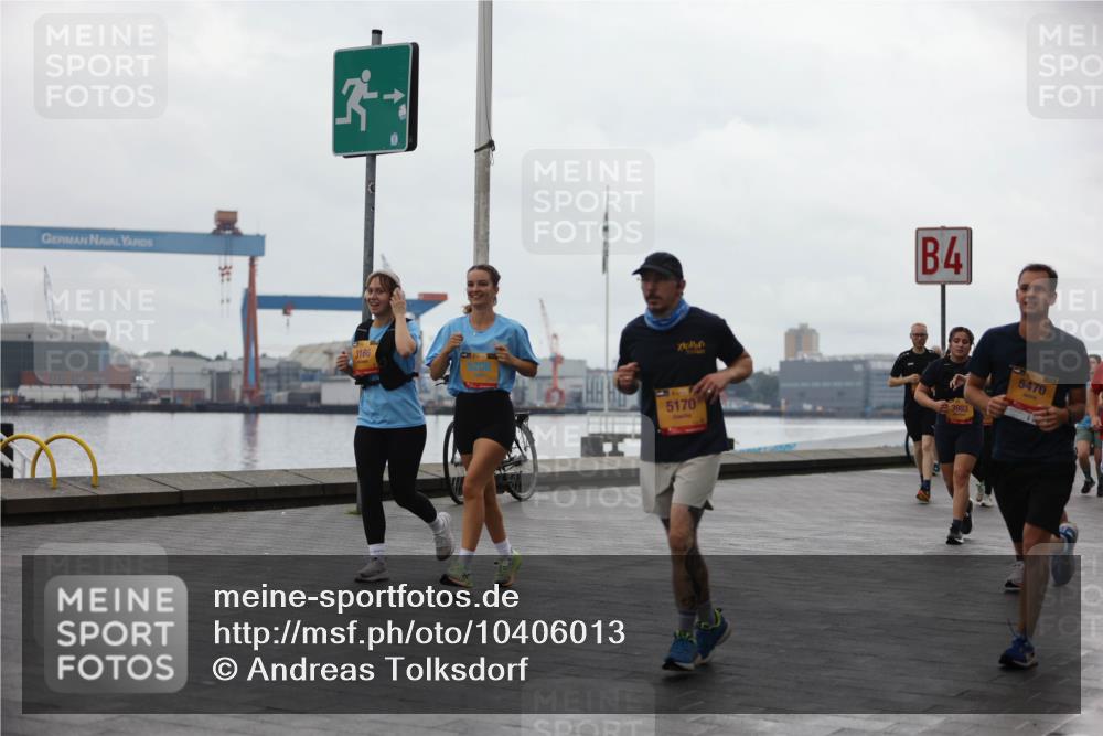 13.09.2026 - Kiel Lauf Andreas Tolksdorf http://msf.ph/oto/10406013 13.09.2026 11:07:41 Kiellinie 31, 3166, 5206, 4, 5170, 3983, 5470 meine-sportfotos.de