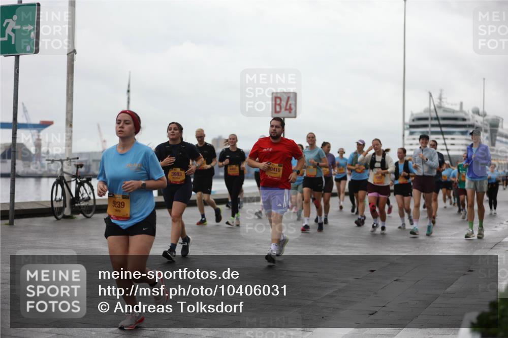 13.09.2026 - Kiel Lauf Andreas Tolksdorf http://msf.ph/oto/10406031 13.09.2026 11:07:43 Kiellinie 939, 3983, 4, 10410 meine-sportfotos.de